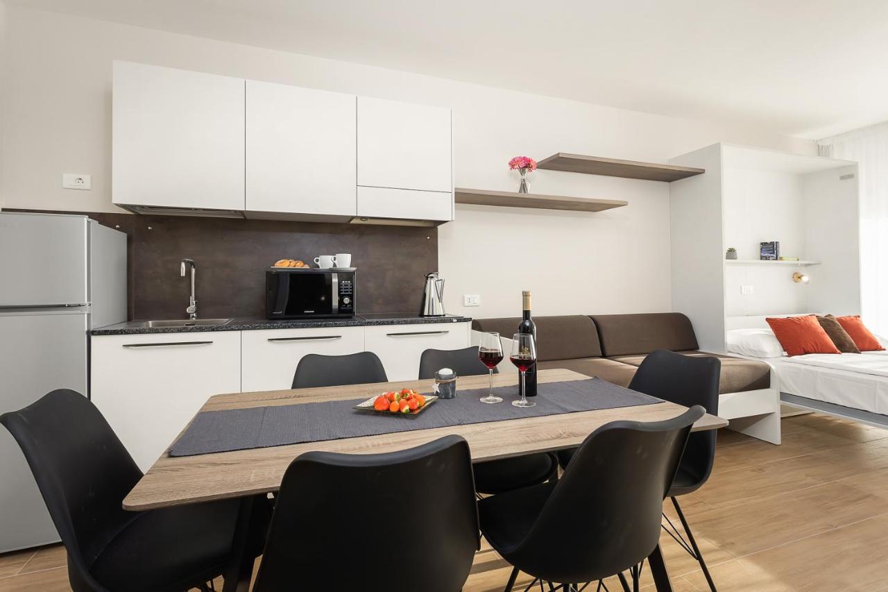 Residence Del Mar Emotion Ližnjan エクステリア 写真