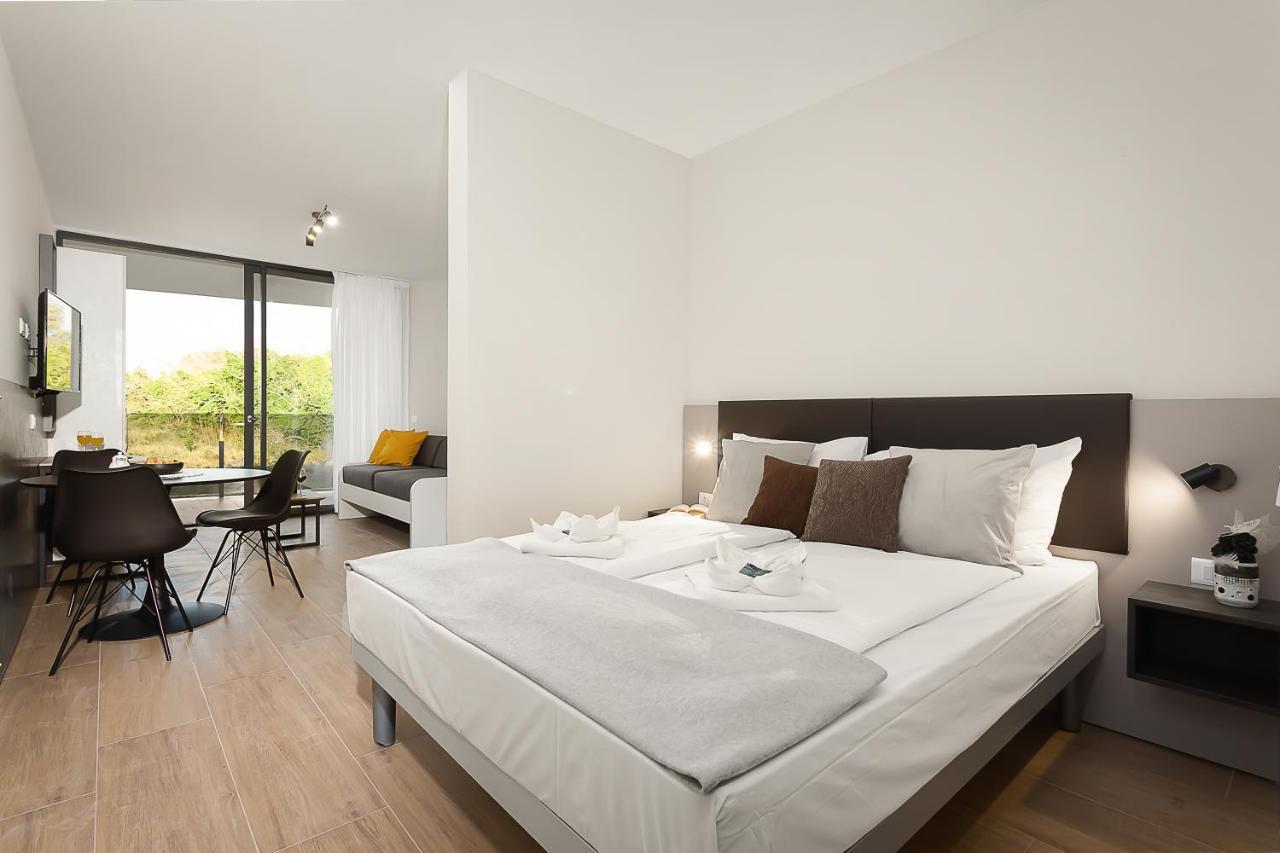 Residence Del Mar Emotion Ližnjan エクステリア 写真